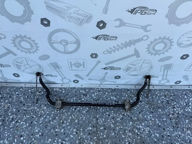 Стабилизатор передний Mercedes-benz 2010 W204