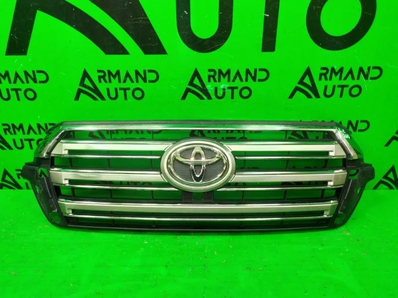 Решетка радиатора TOYOTA LAND CRUISER 2015-2021 200
