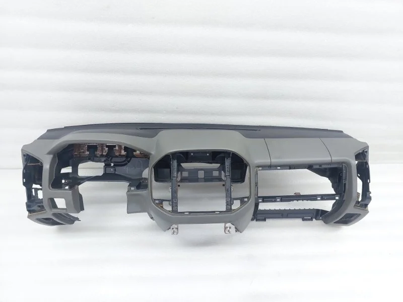 Торпедо Mitsubishi Pajero 2006 V75W