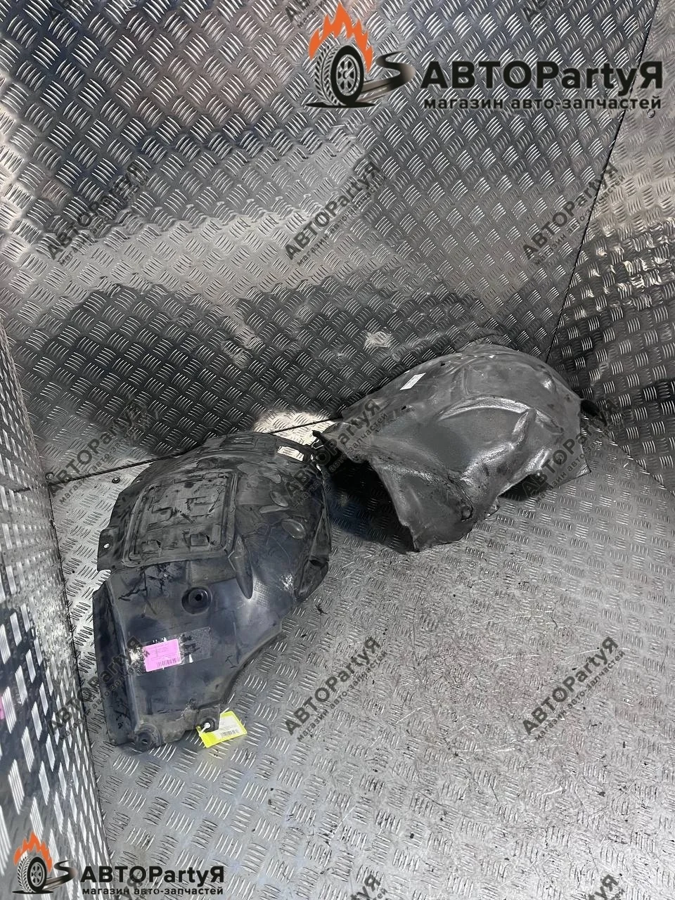 Покрылок передний левый BMW (БМВ) 3 Series F30 Седан рест Белый