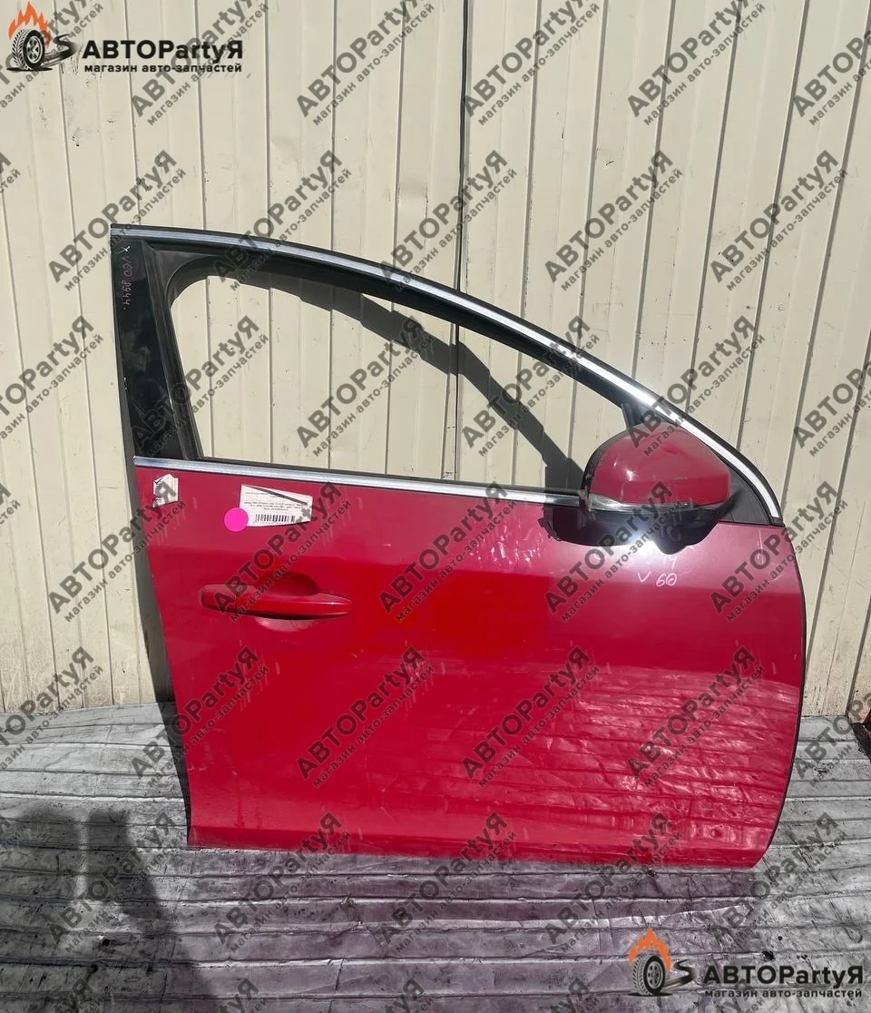 Дверь передняя правая Volvo V60 FS FH