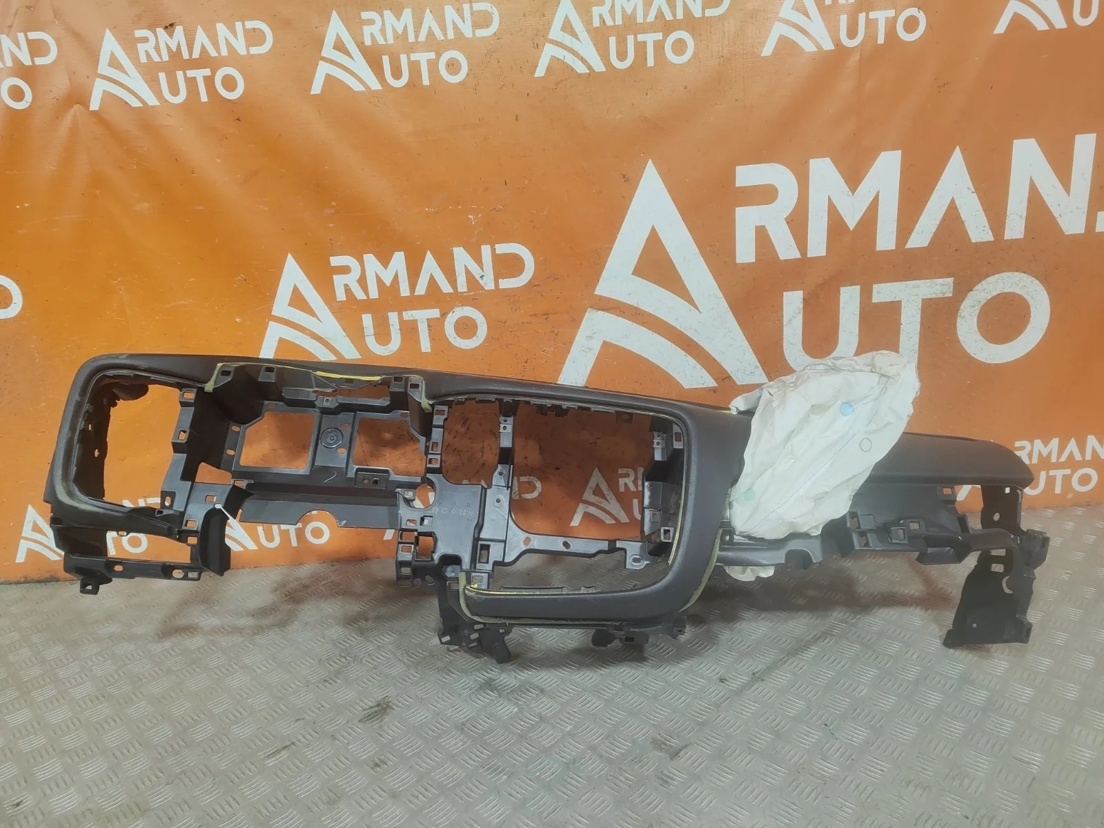 Торпедо Mitsubishi Outlander 2012-нв 3