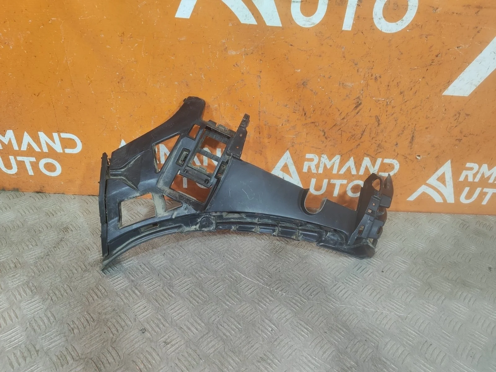 Кронштейн бампера Mercedes GLE-Class 2018-нв V167