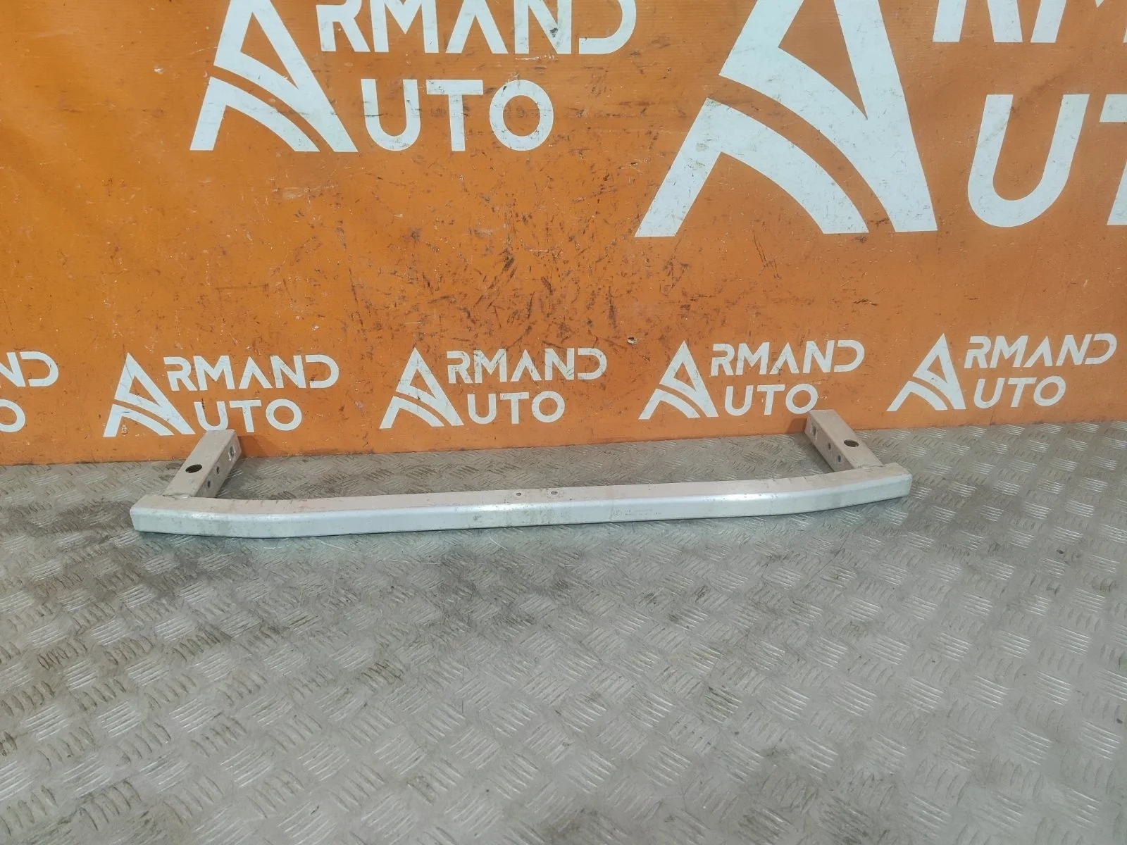 Усилитель бампера нижний BMW X5 2018-нв G05