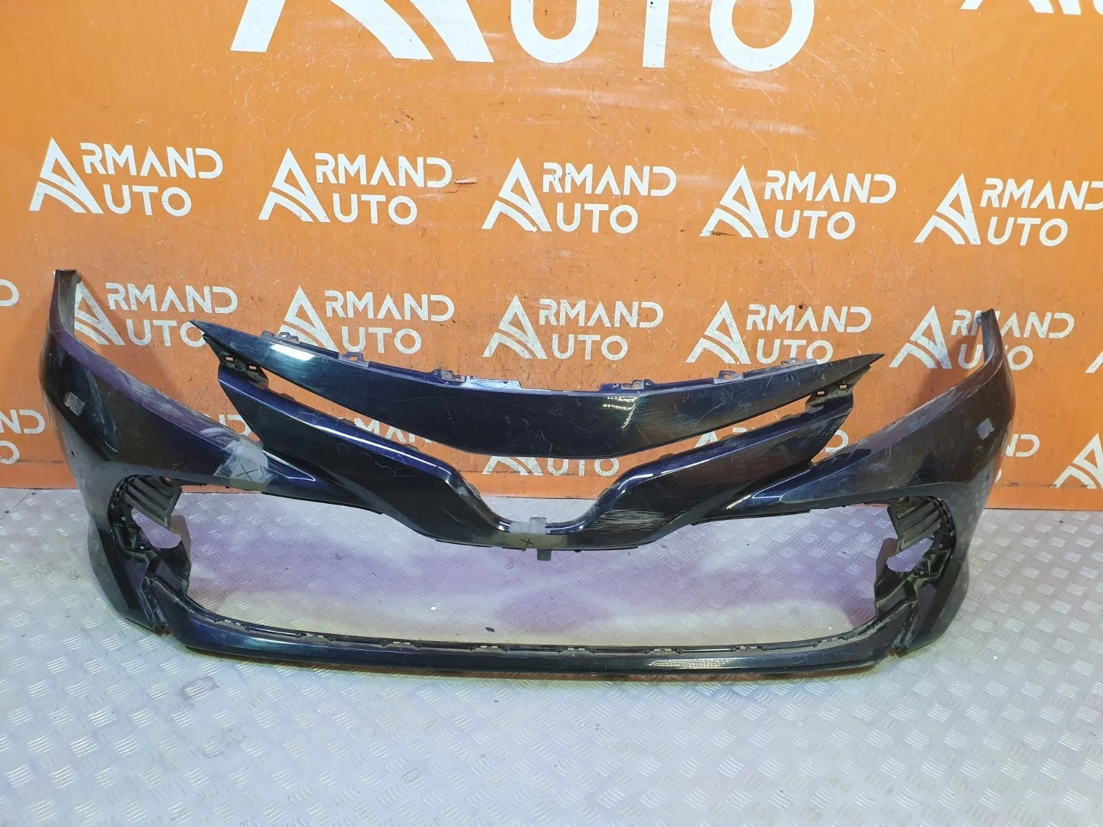 Бампер Toyota Camry 2017-2021 8 XV70