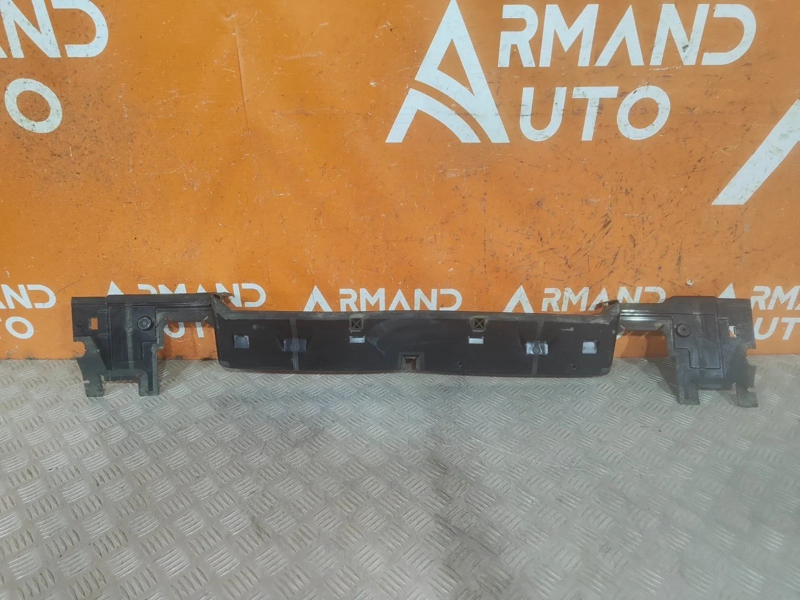 Воздуховод радиатора нижний BMW X3 2017-нв G01