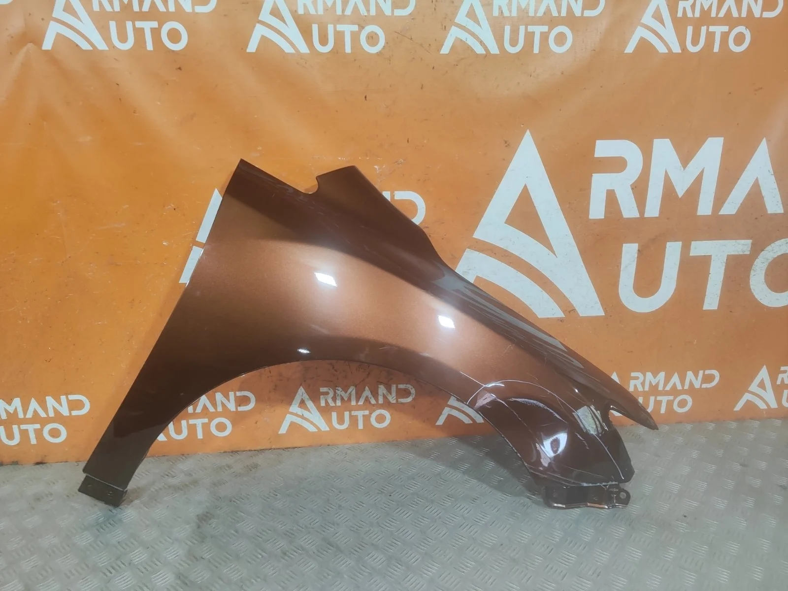 Крыло Toyota Venza 2008-2017