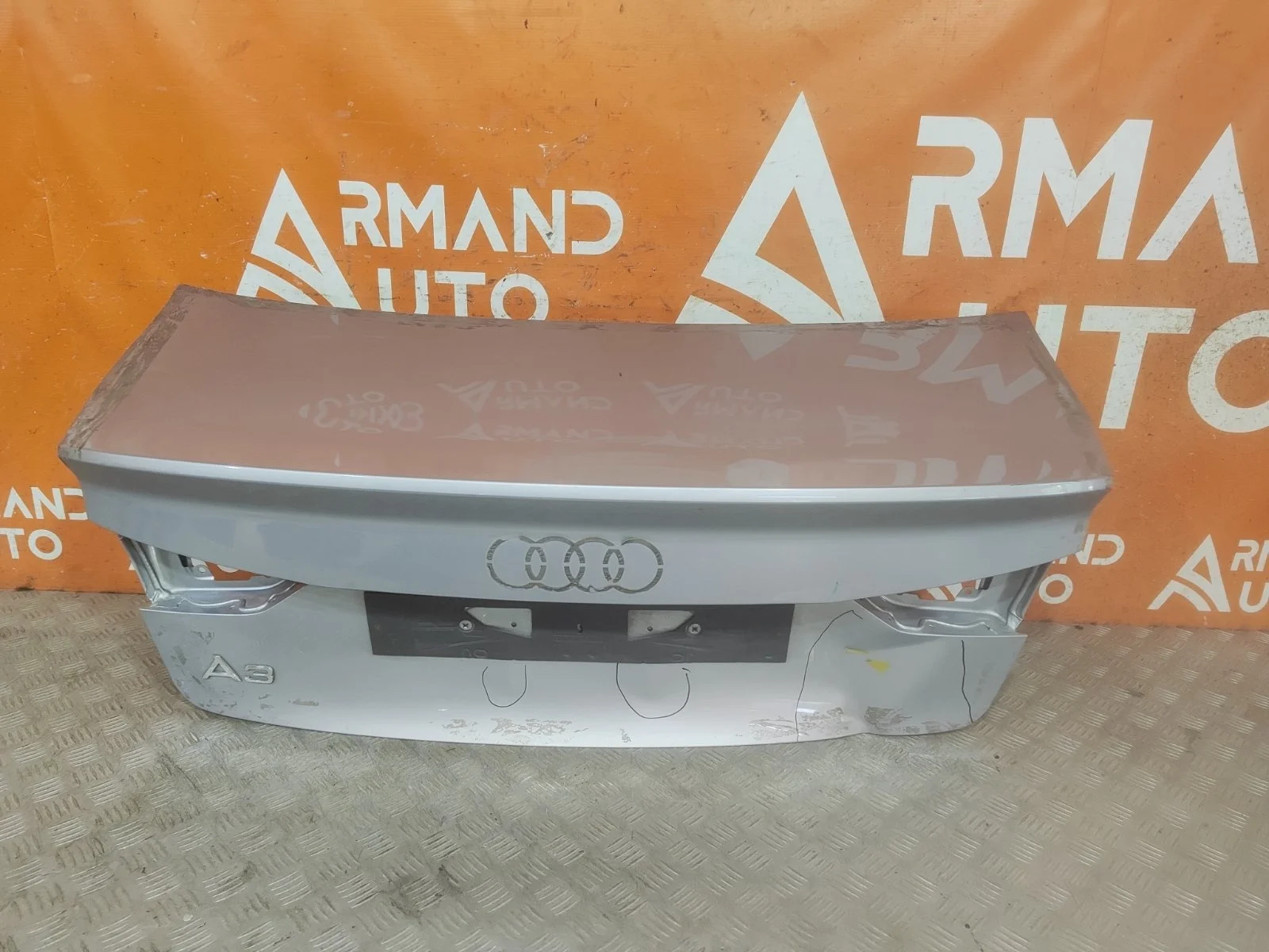 Крышка багажника Audi A3 2012-2020 8V