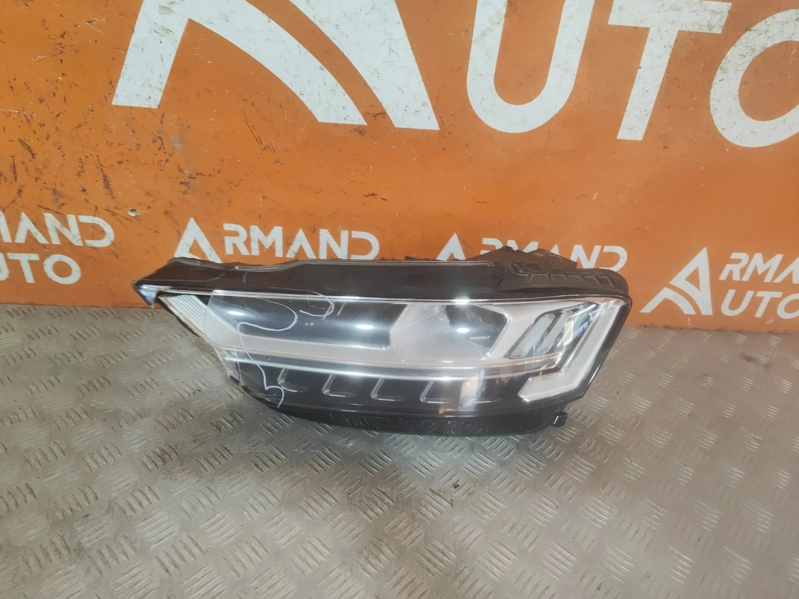 Фара Audi A8 2017-2022 4 D5