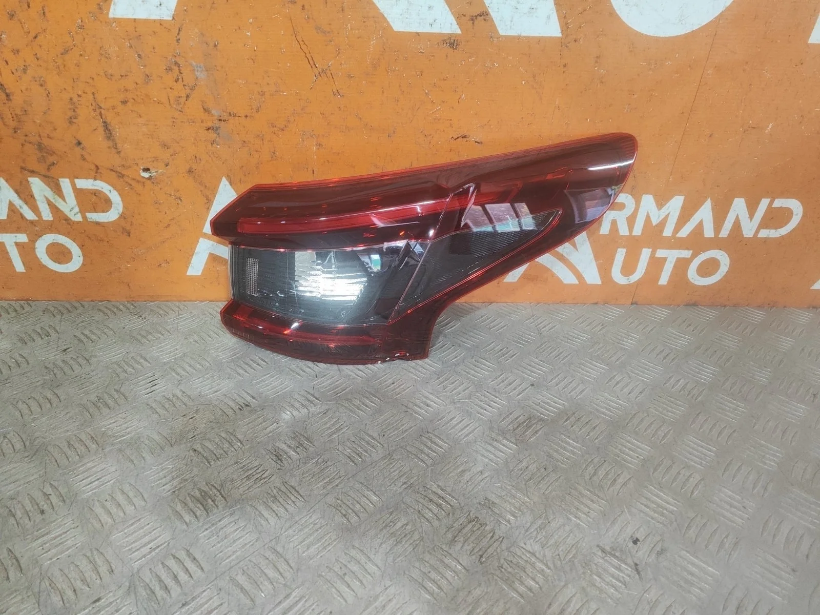 Фонарь внешний Nissan Qashqai 2017-2022 j11