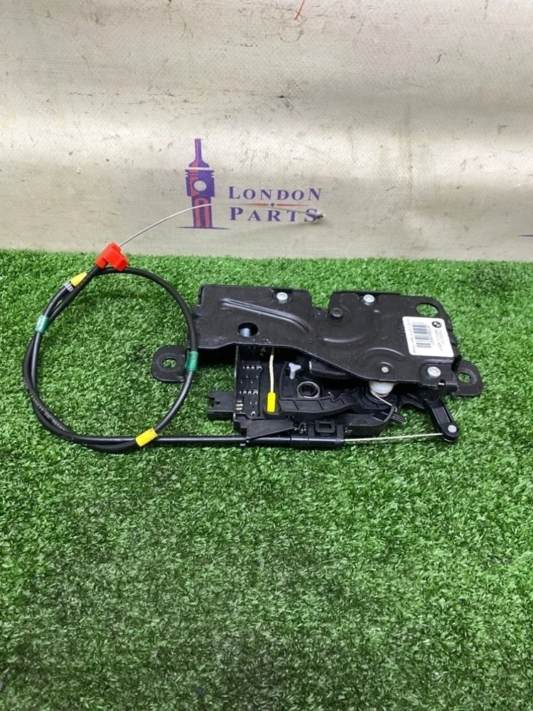 Замок багажника BMW G20