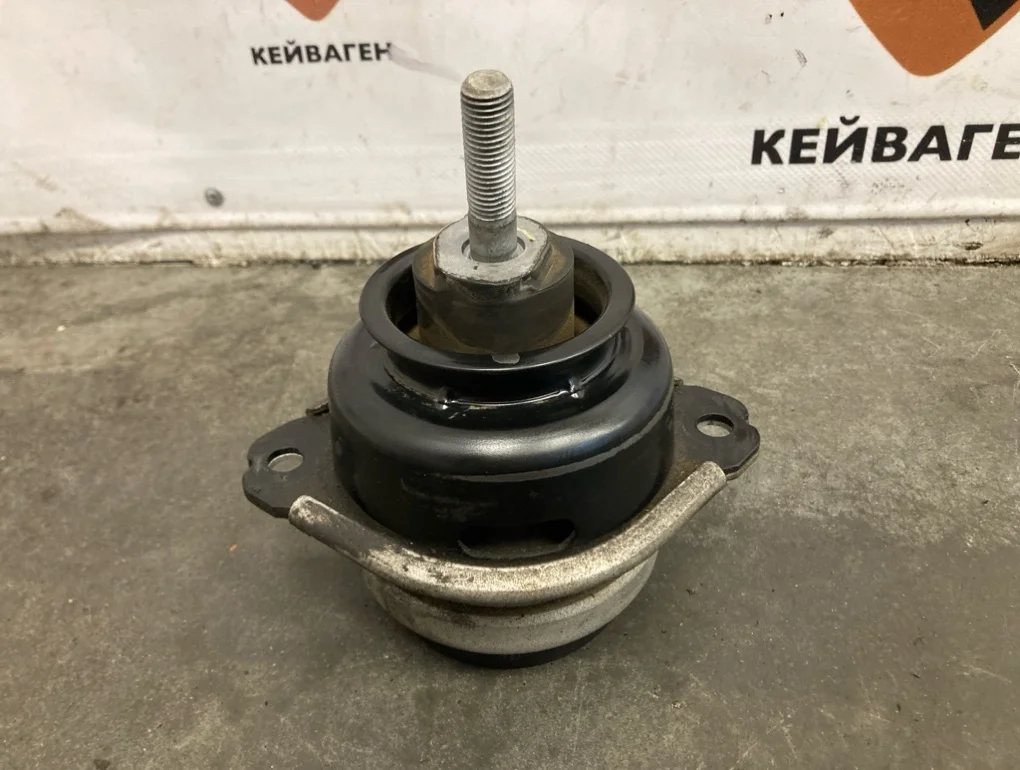 Подушка двигателя Audi Q7 2009 4L