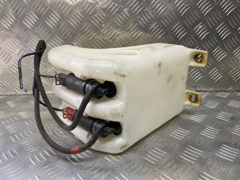Бачок омывателя Land Rover Freelander I 1997-2006 2003 AWR4763 2.0 D 204D3