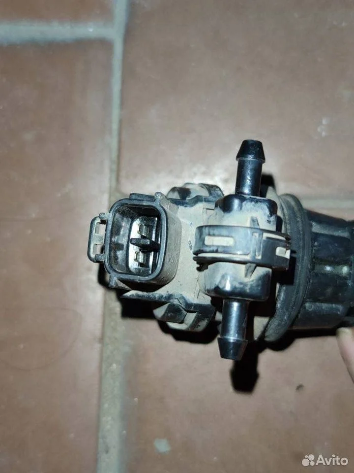 Насос омывателя Toyota RAV4 IV (2012—2015)