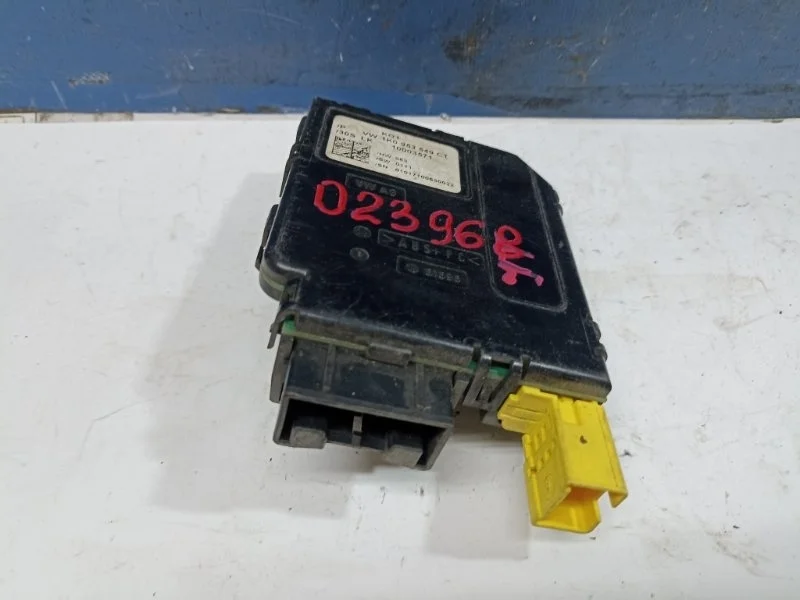 Блок подрулевых переключателей Skoda Octavia A5 2009 1K0953549CT A5 1.4 CAXA