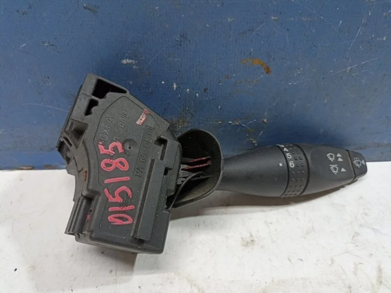 Подрулевой переключатель дворников Ford Fusion 2008 1357437