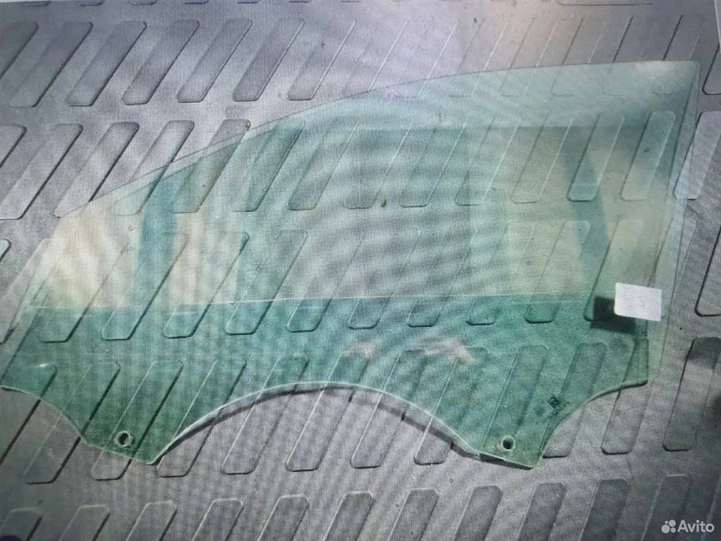 Стекло двери передней левой Audi A8 D4 (2010—2014) CGWA 3.0