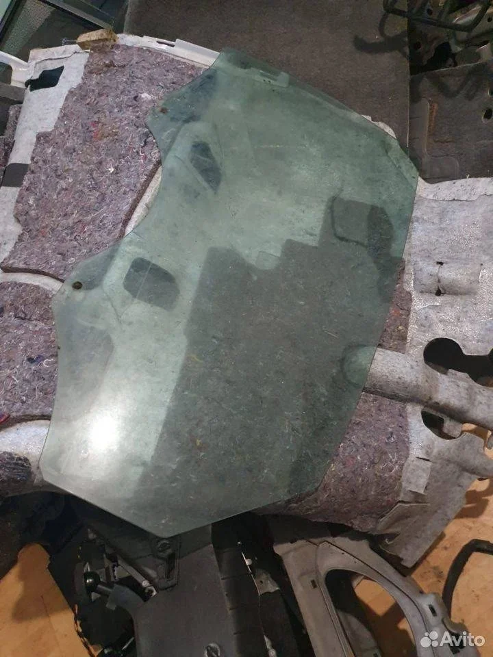 Стекло двери задней левой Audi A8 D4 (2010—2014) 4,2