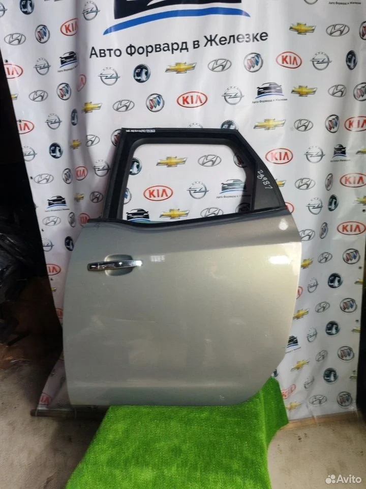 Дверь боковая задняя левая opel meriva