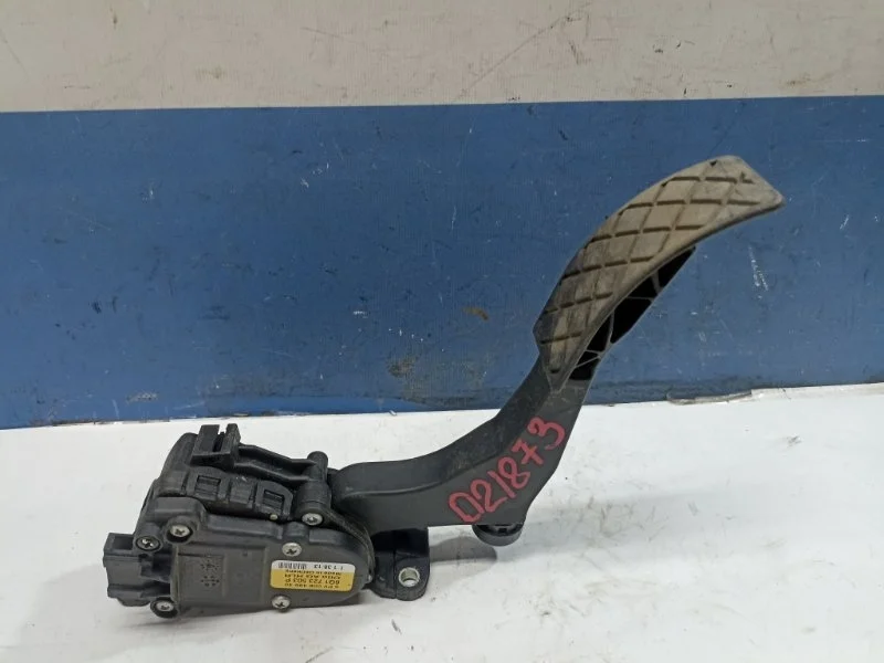 Педаль газа электро Volkswagen Polo 2014 6Q1723503P