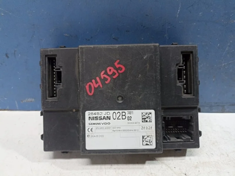 Блок комфорта Nissan Qashqai 2007 284B2JD02B J10 2.0 MR20DE