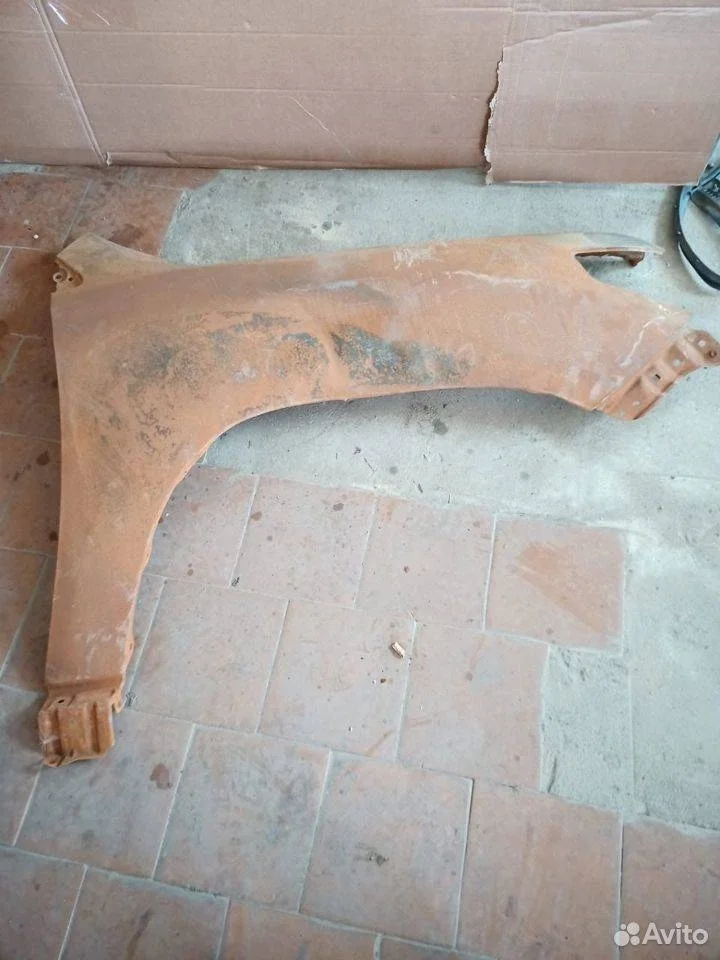 Крыло переднее правое Toyota Land Cruiser 200 (2007—2012)