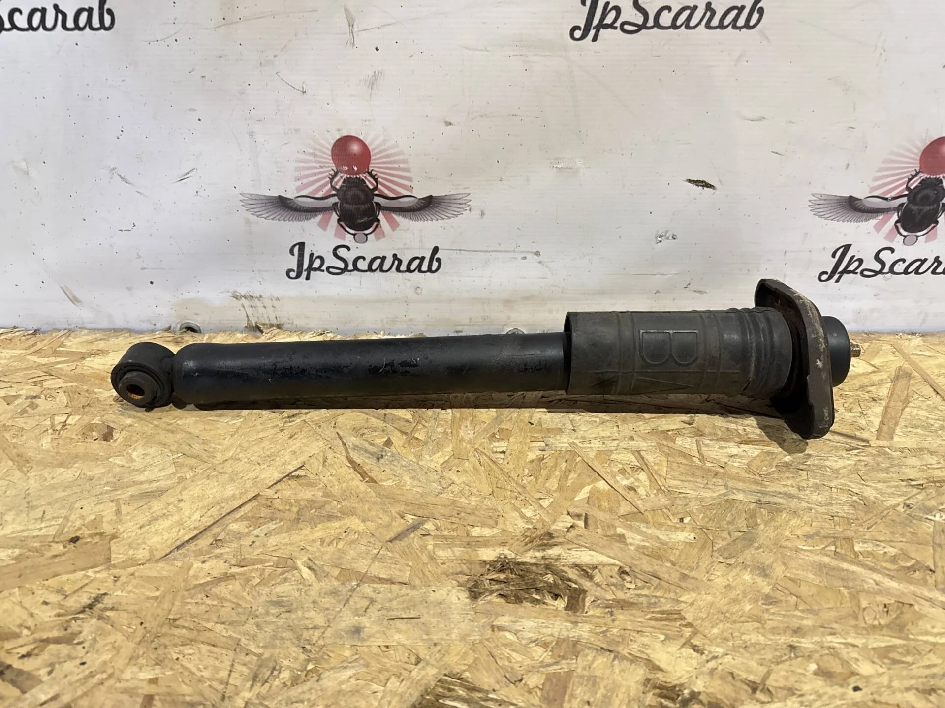 Амортизатор задний Infiniti EX35, QX35 J50