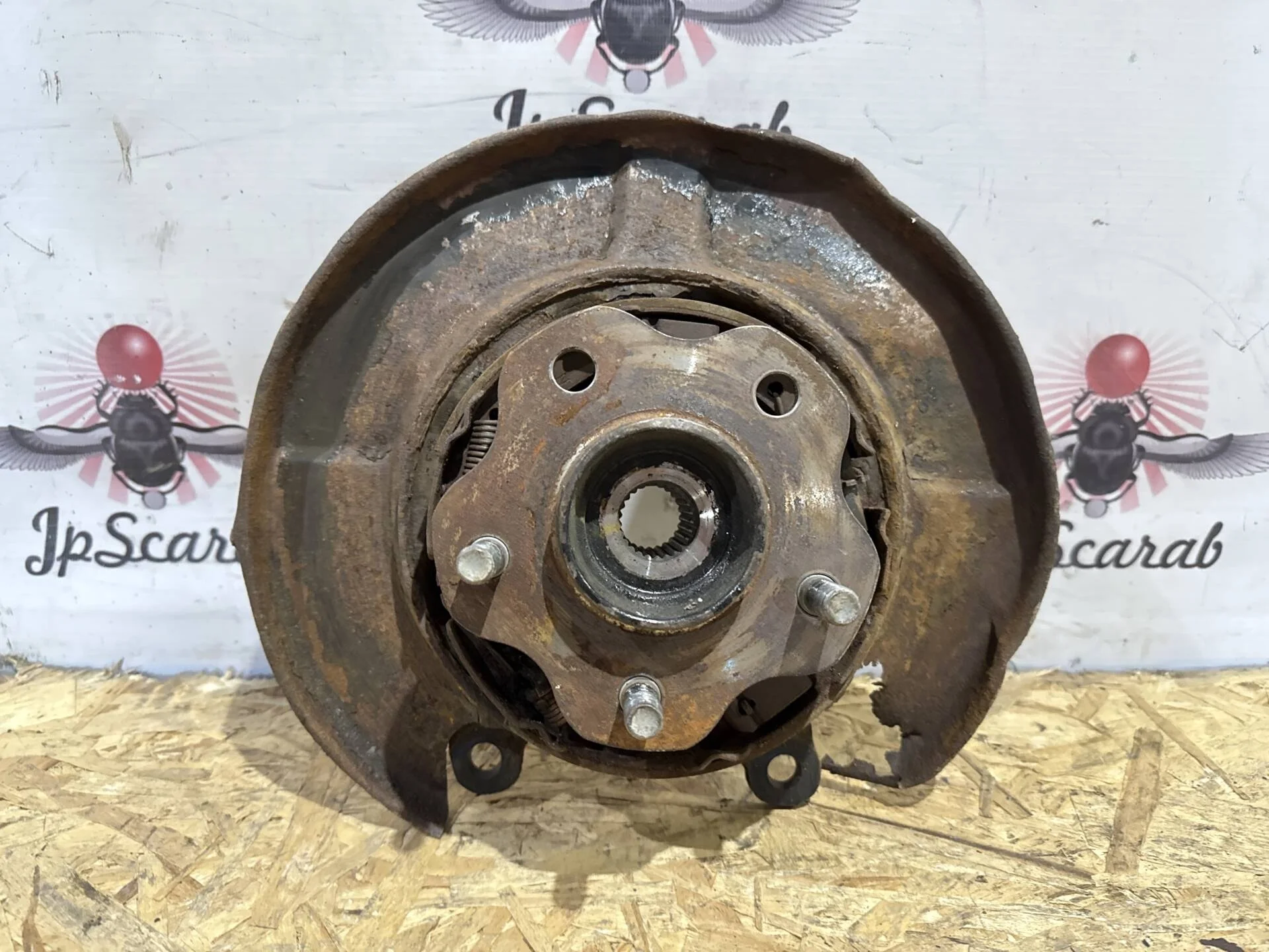 Ступица задняя правая Nissan X-Trail T31