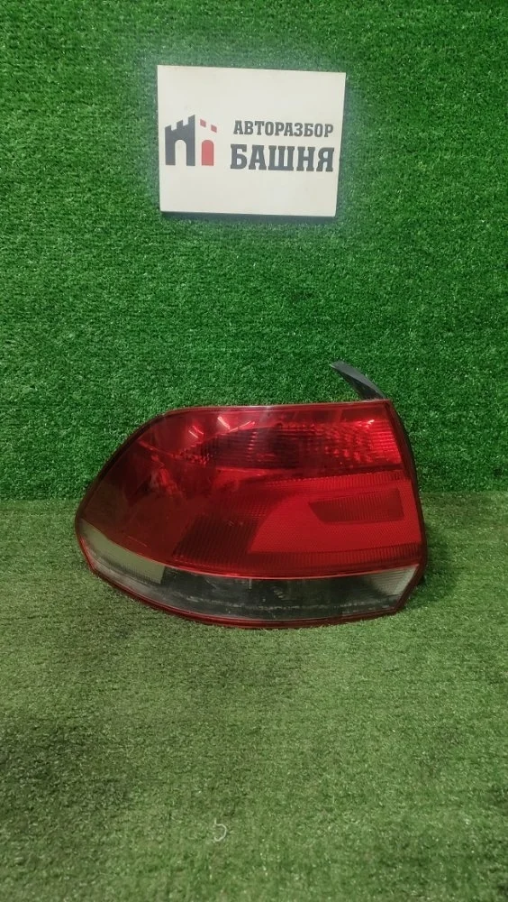 Фонарь Volkswagen Polo 2012 6RU945095G 5 CFNA, левый