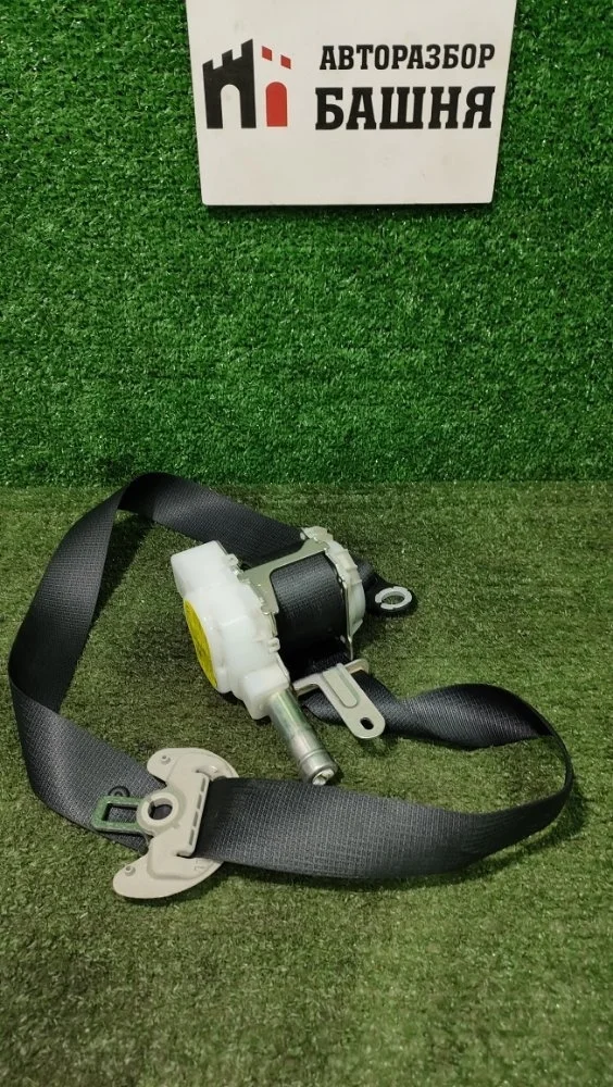 Ремень безопасности Toyota Corolla 2013 7322002540C0 180 1NRFE, левый