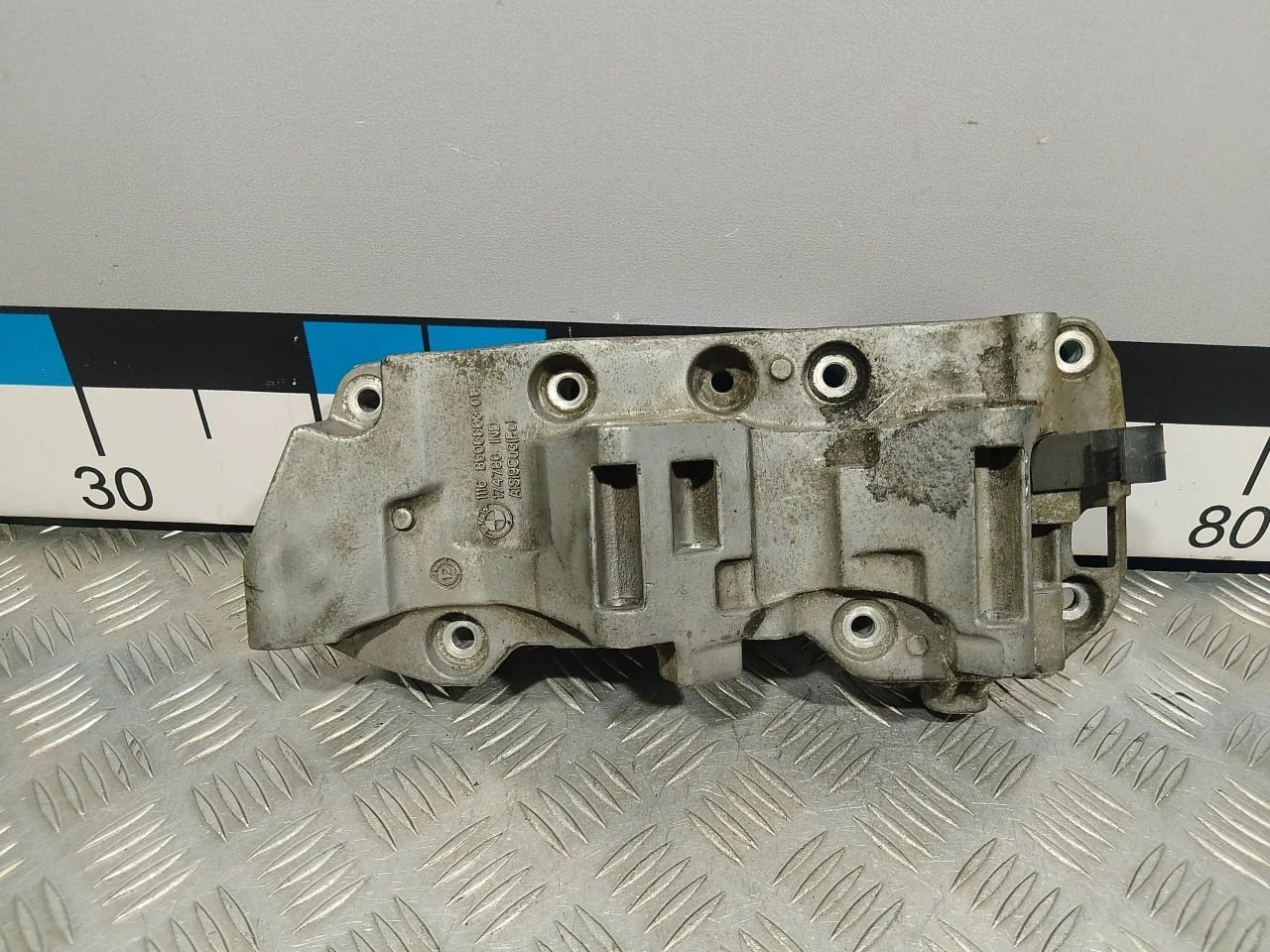 [Б/У] Кронштейн генератора [Код: 00625765 ]