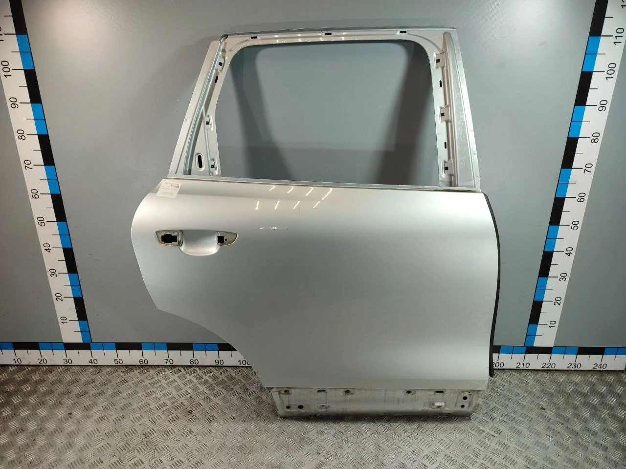 [Б/У] Дверь задняя правая Porsche Cayenne [Код: 00615289 ]