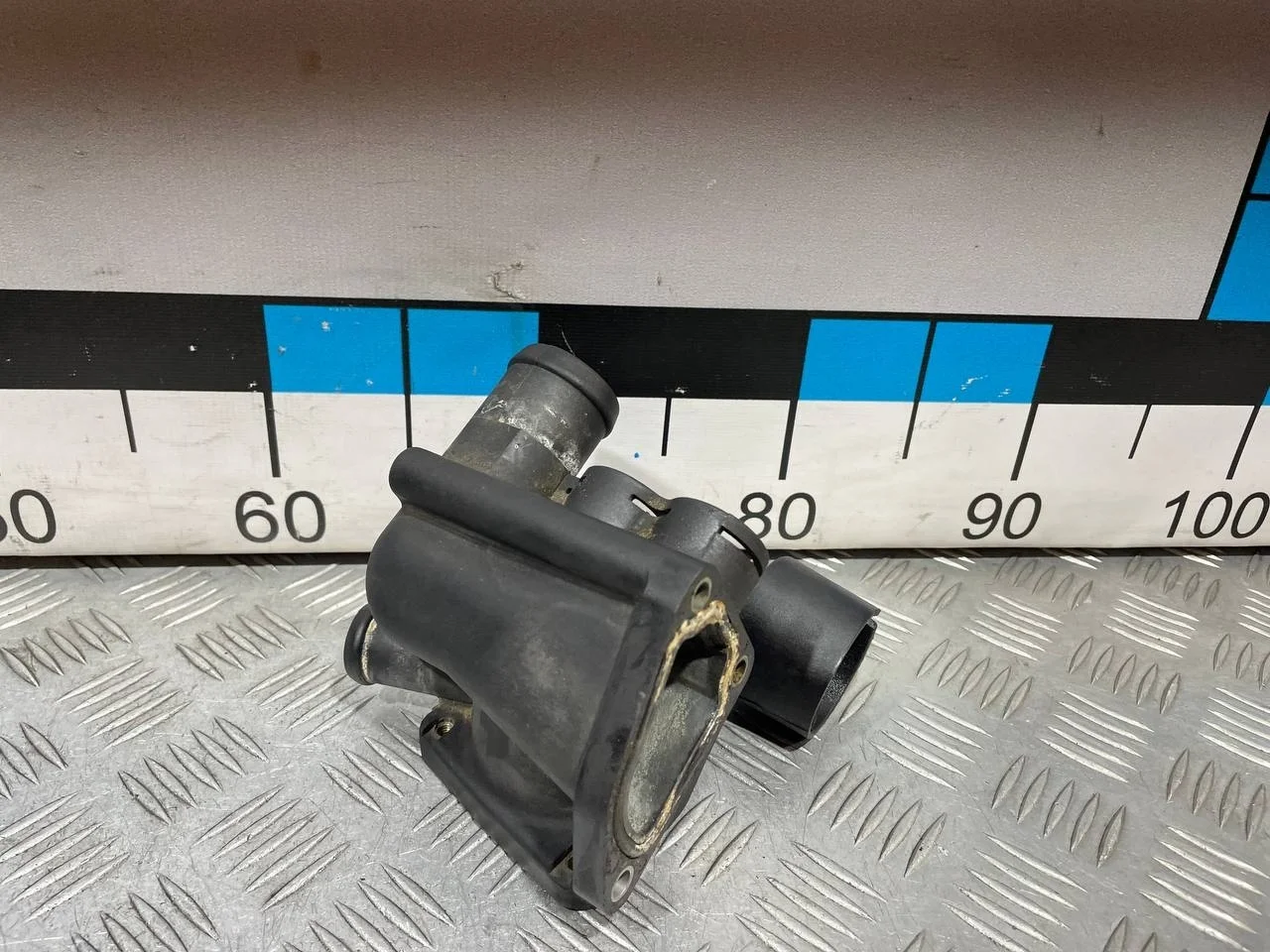 [Б/У] Корпус термостата [Код: 00635075 ]