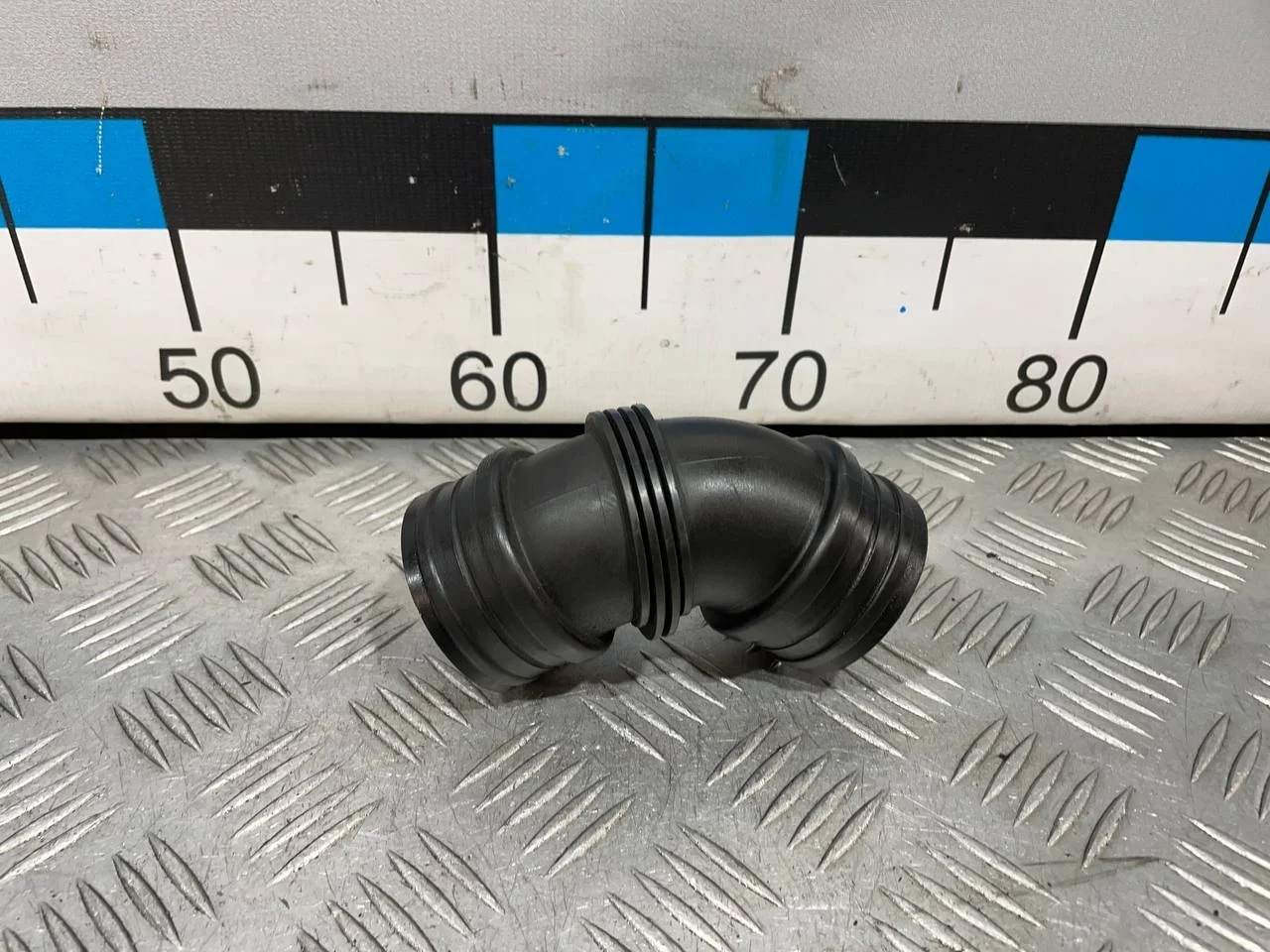 [Б/У] Патрубок воздушного фильтра [Код: 00636349 ]