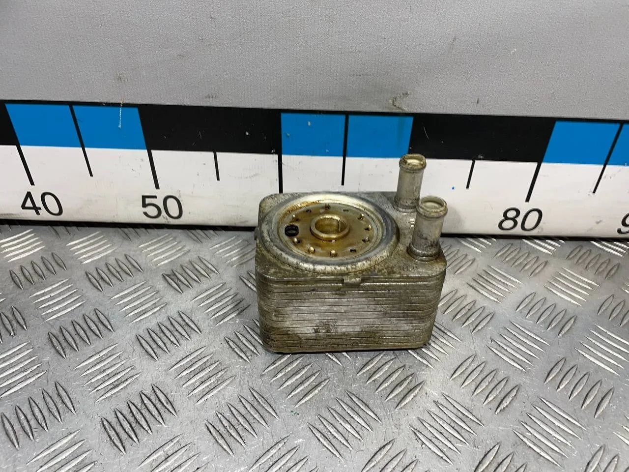 [Б/У] Радиатор масляный VAG [Код: 00634221 ]