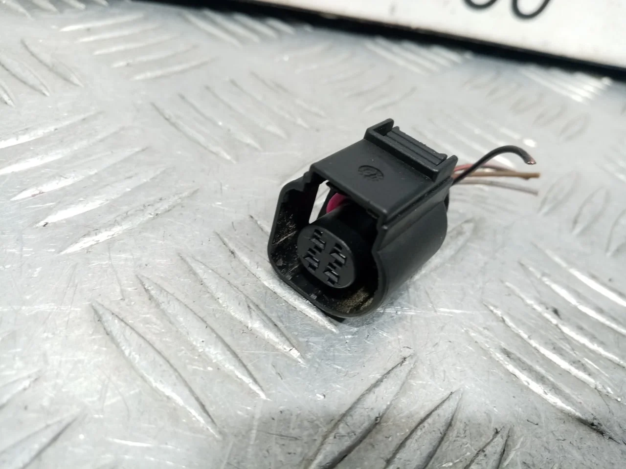 [Б/У] Разъем 4 контакта [Код: 00634874 ]