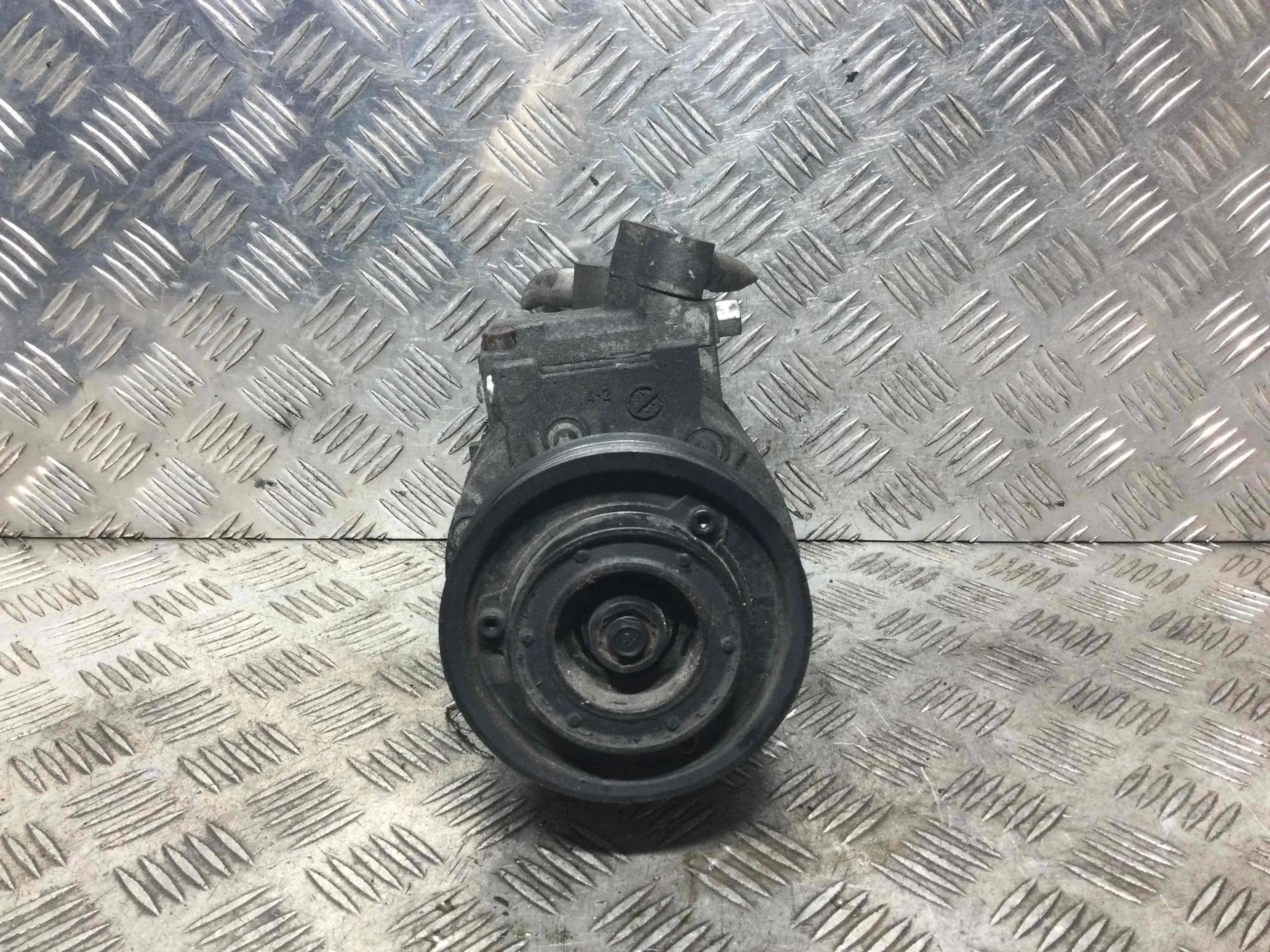 Компрессор кондиционера Audi A3 8P/8PA [рестайлинг] (2004-2008) бензин 2.0 FSI Механика 5-дв, х/б