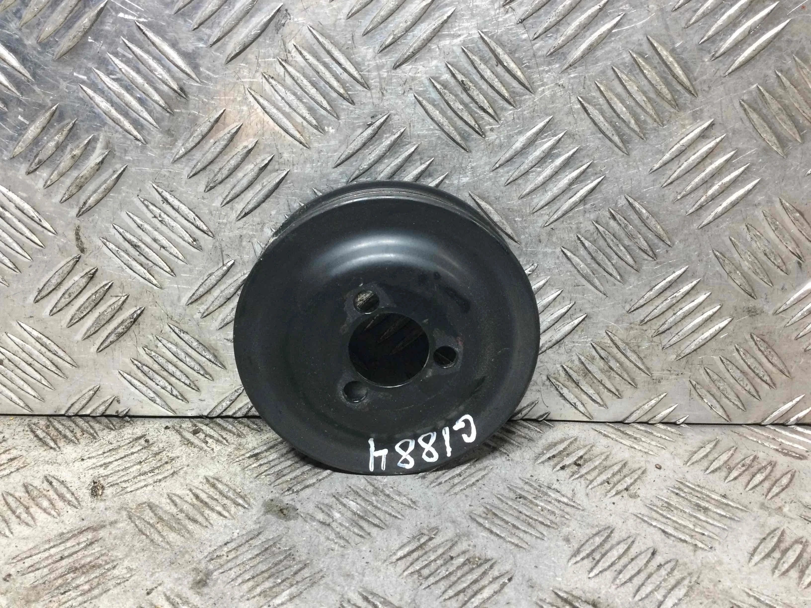 Шкив насоса гидроусилителя Volkswagen Golf 4 поколение (1997-2004) бензин 1.4 i Механика Х/б