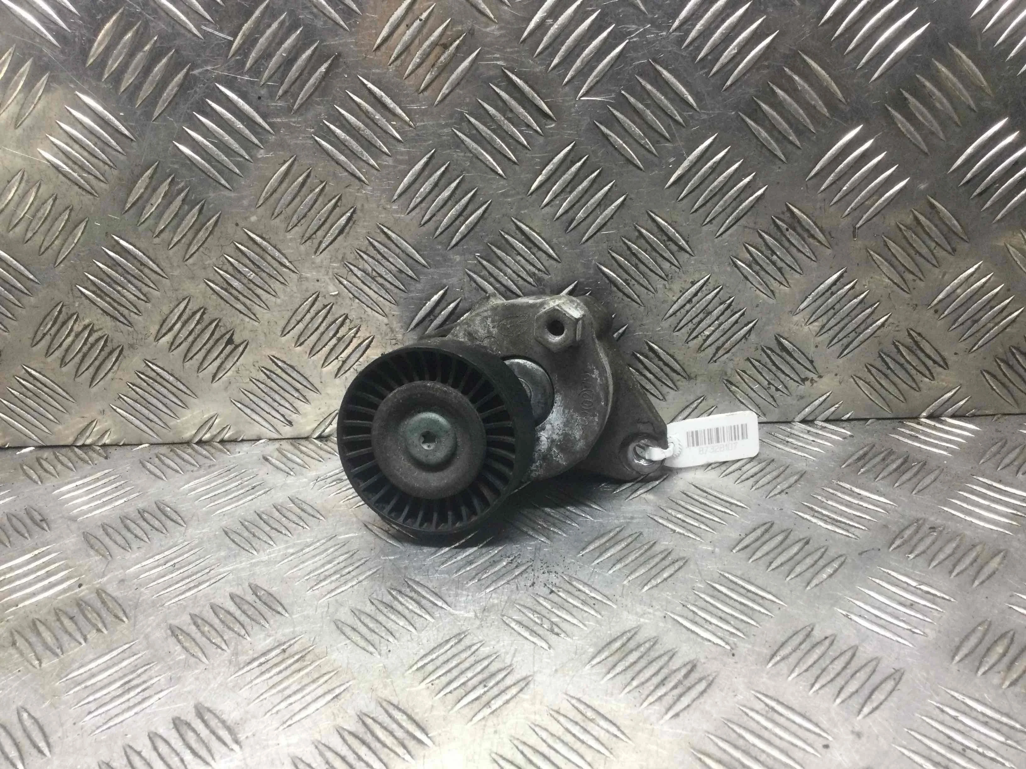 Натяжитель ремня генератора Mercedes CLS CLS (C219) 2004 - 2010 бензин 3.5 i Автомат Седан