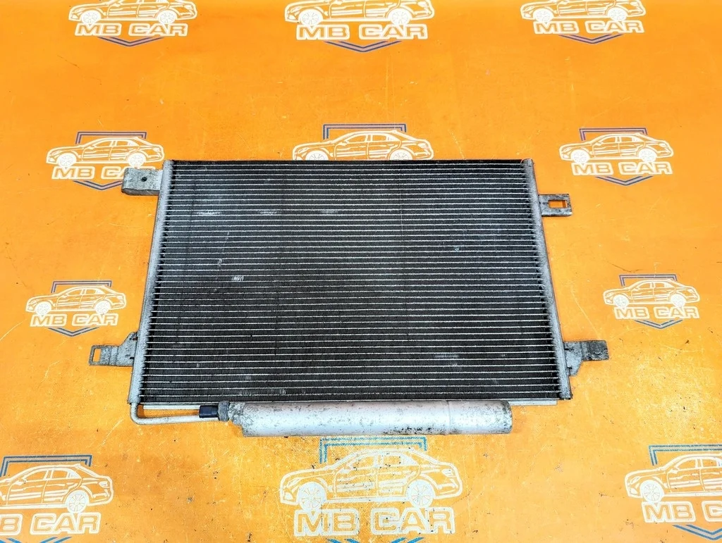 Радиатор кондиционера Mercedes-Benz