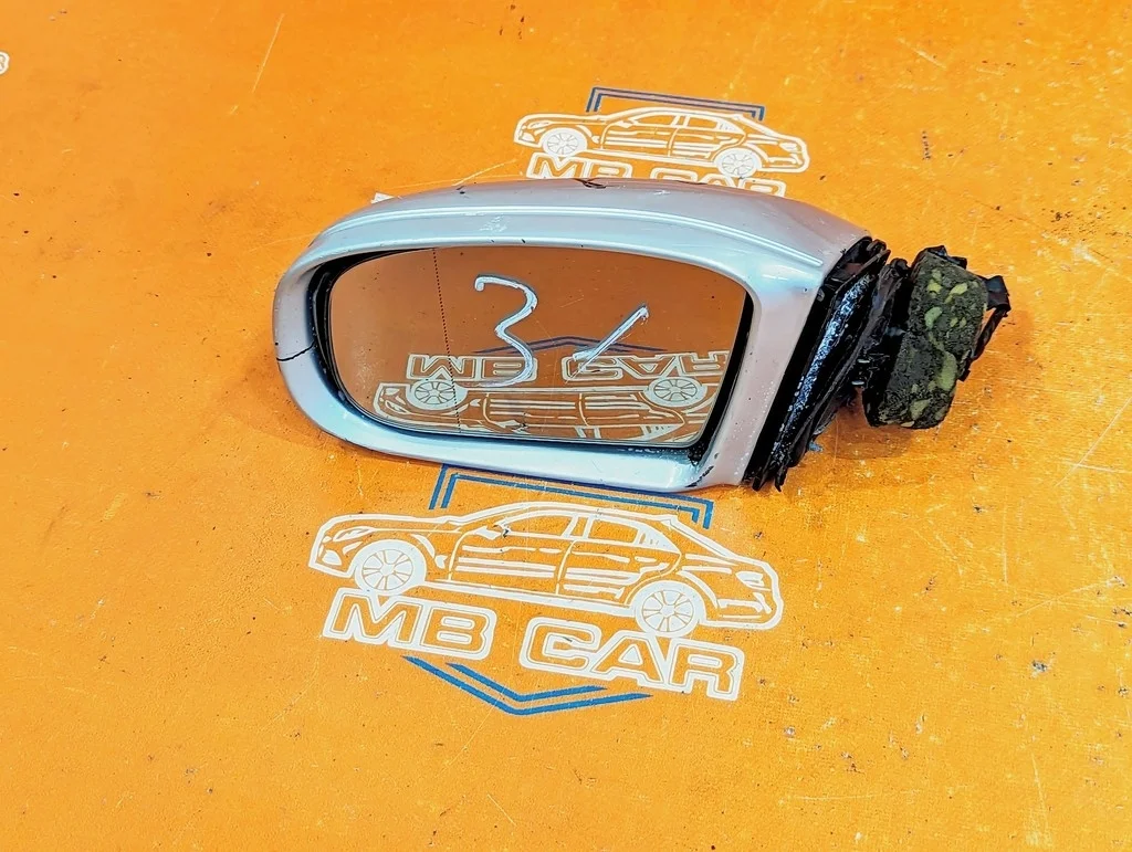 Зеркало левое Mercedes-Benz