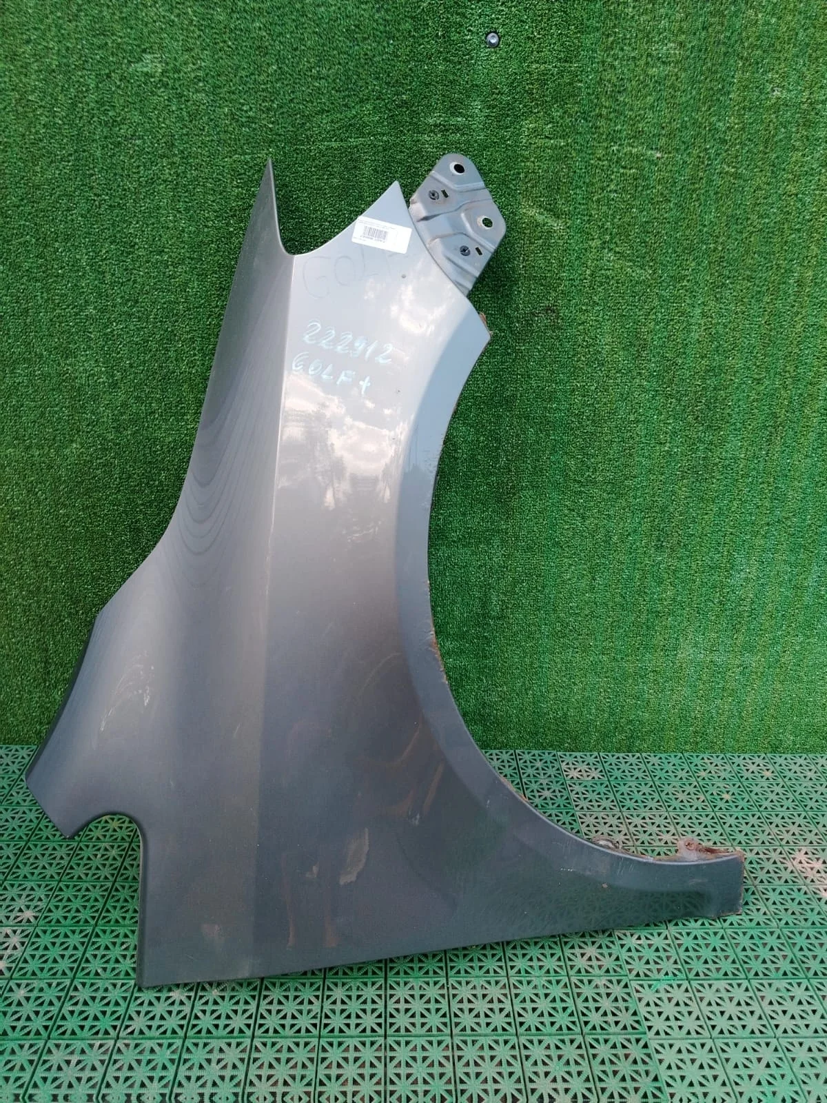 Крыло VOLKSWAGEN GOLF 5+ 2005- переднее правое коричневое б/у GOLF 5+(2005-2014)