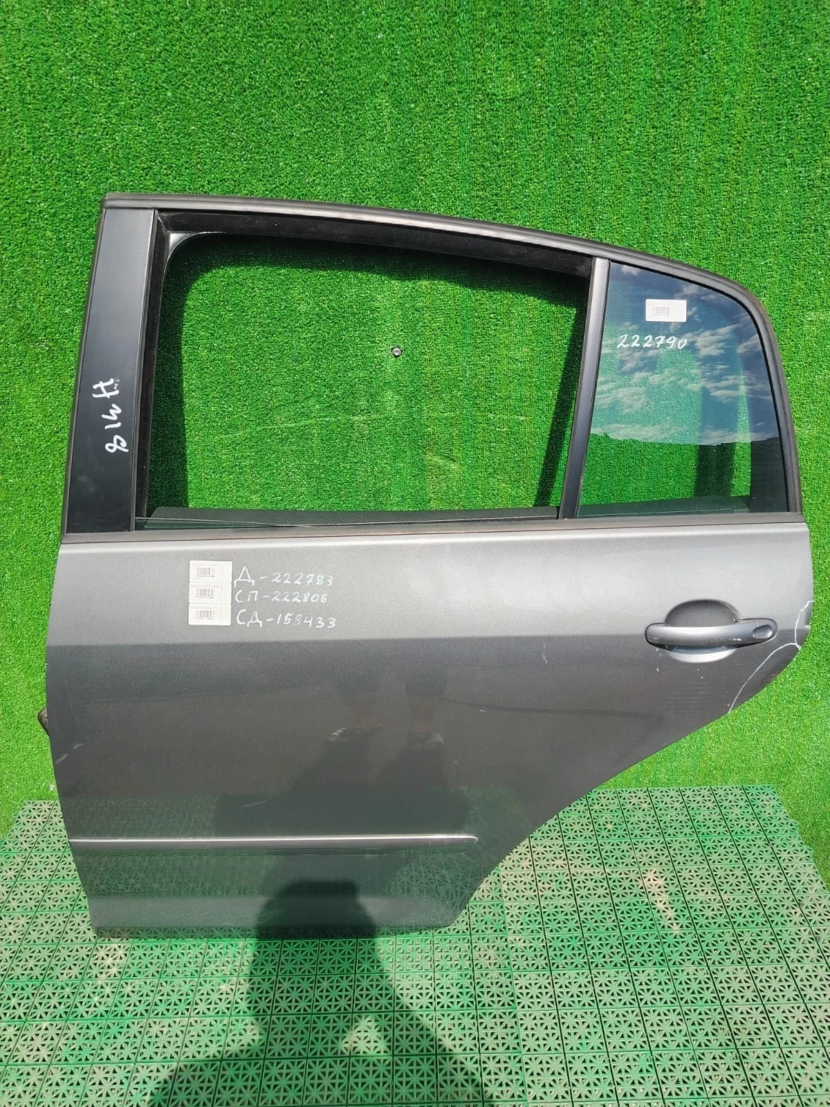 Стекло двери VOLKSWAGEN GOLF 5+ 2005- заднее левое б/у GOLF 5+(2005-2014)