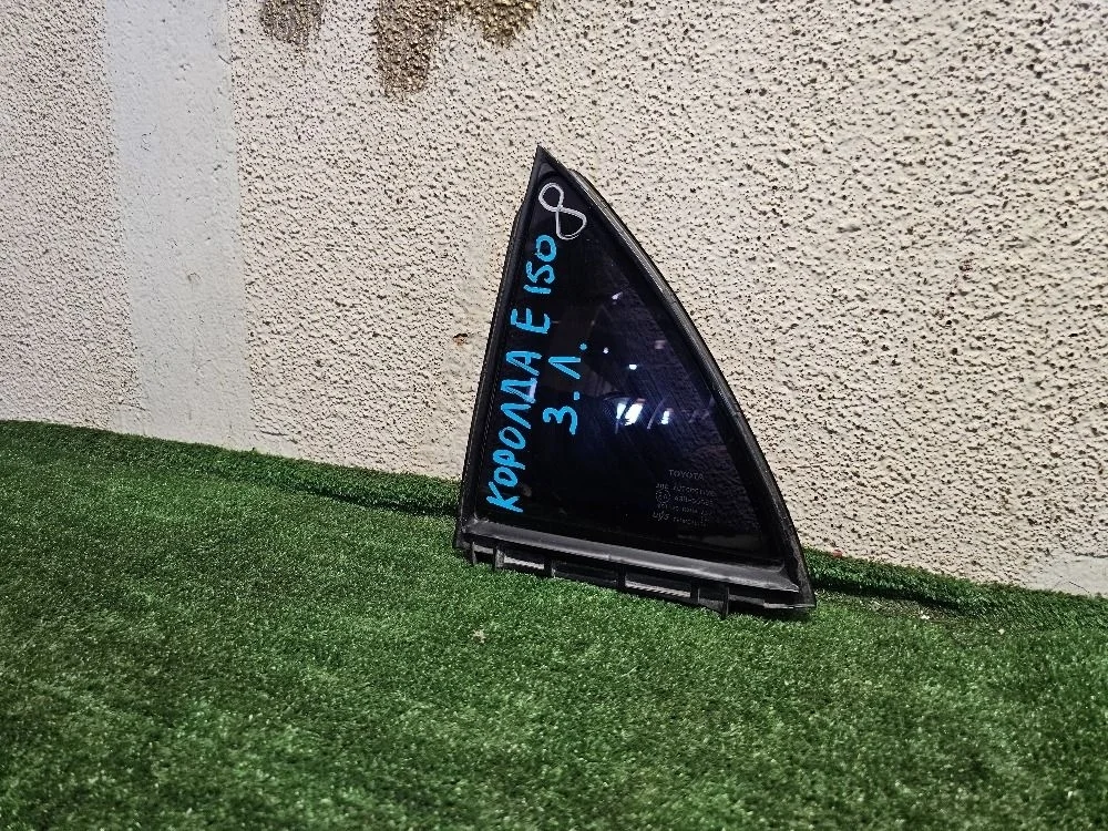 Стекло двери задней левой (форточка)Toyota Corolla