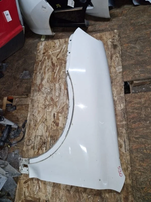 Крыло Porsche Cayenne 2005 955