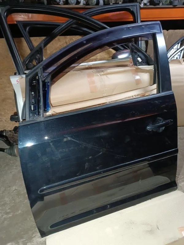 Дверь Volkswagen Touran 2011 1T3