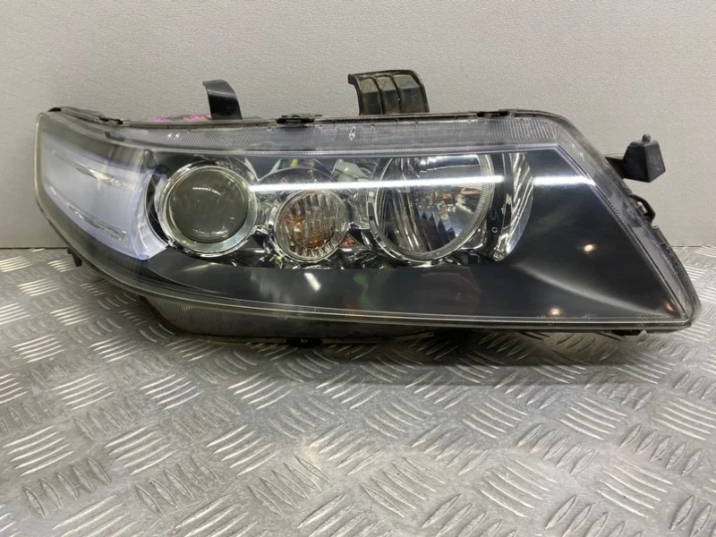 Фара ксенон Honda Accord 7 CL