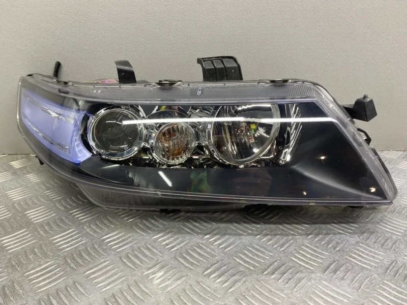 Фара ксенон Honda Accord 7 CL