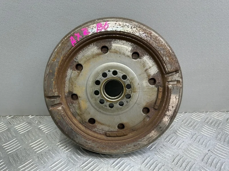 Маховик Volkswagen Passat B6