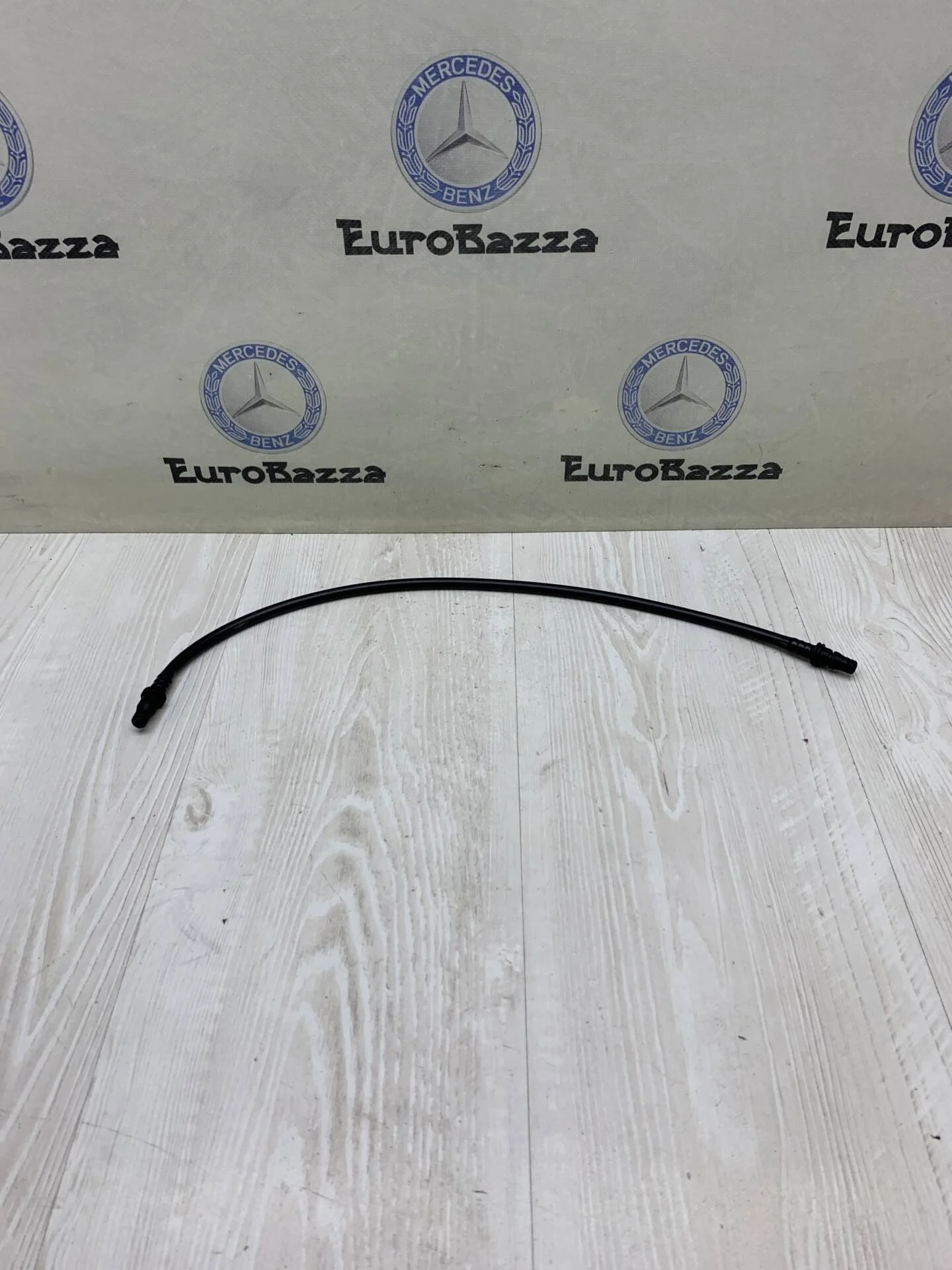 Обратка расширительного бачка Mercedes W211